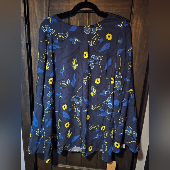 NWT Halogen Navy Blouse with Vibrant Yellow and Blue Floral Design Nordstrom - Picture 1 of 10